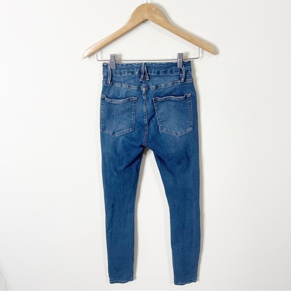 Good American Distressed Good Legs Skinny Jeans in Blue320 Size 2 or 26 - Picture 5 of 8